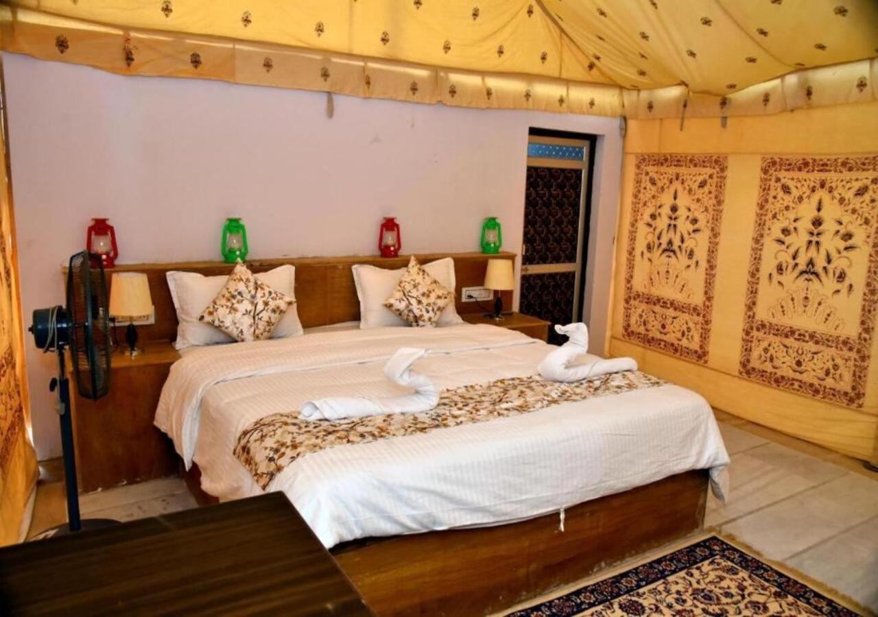 Sky Desert Safari Camp Jaisalmer Eksteriør bilde